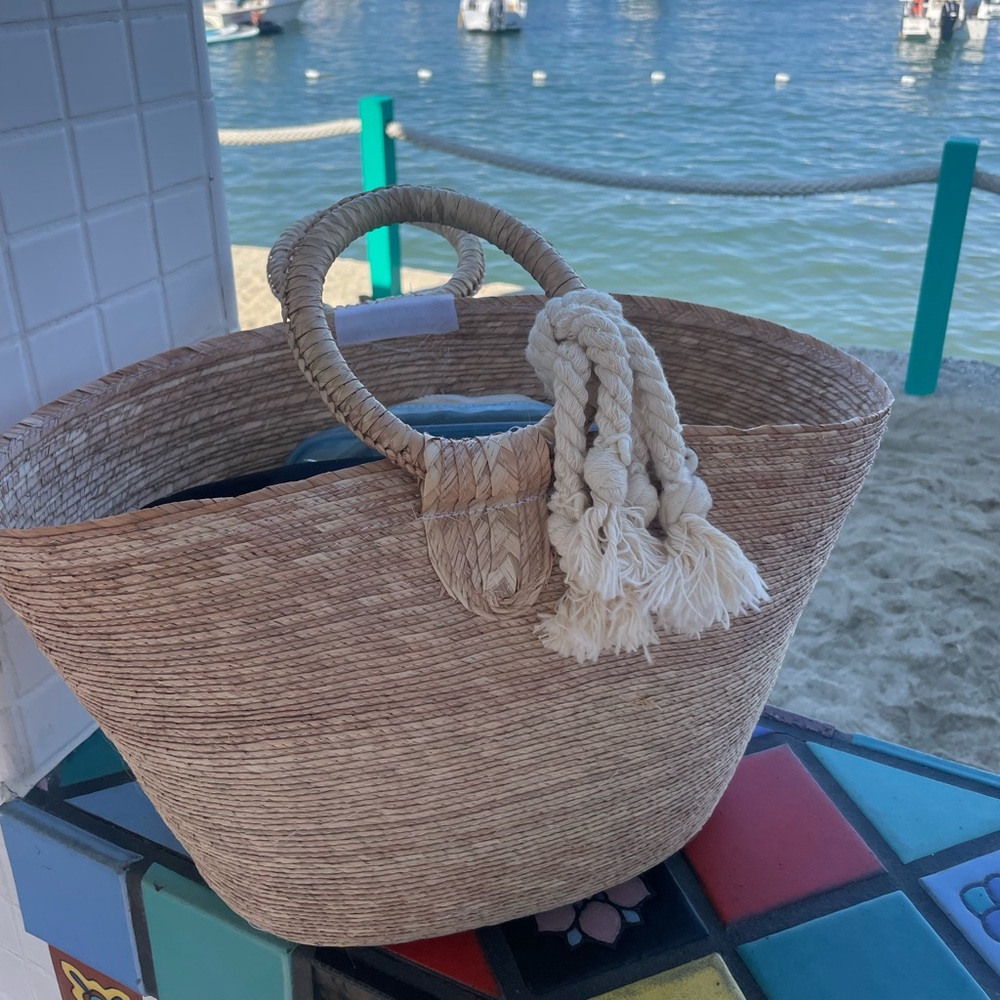 Natural Straw Tote
